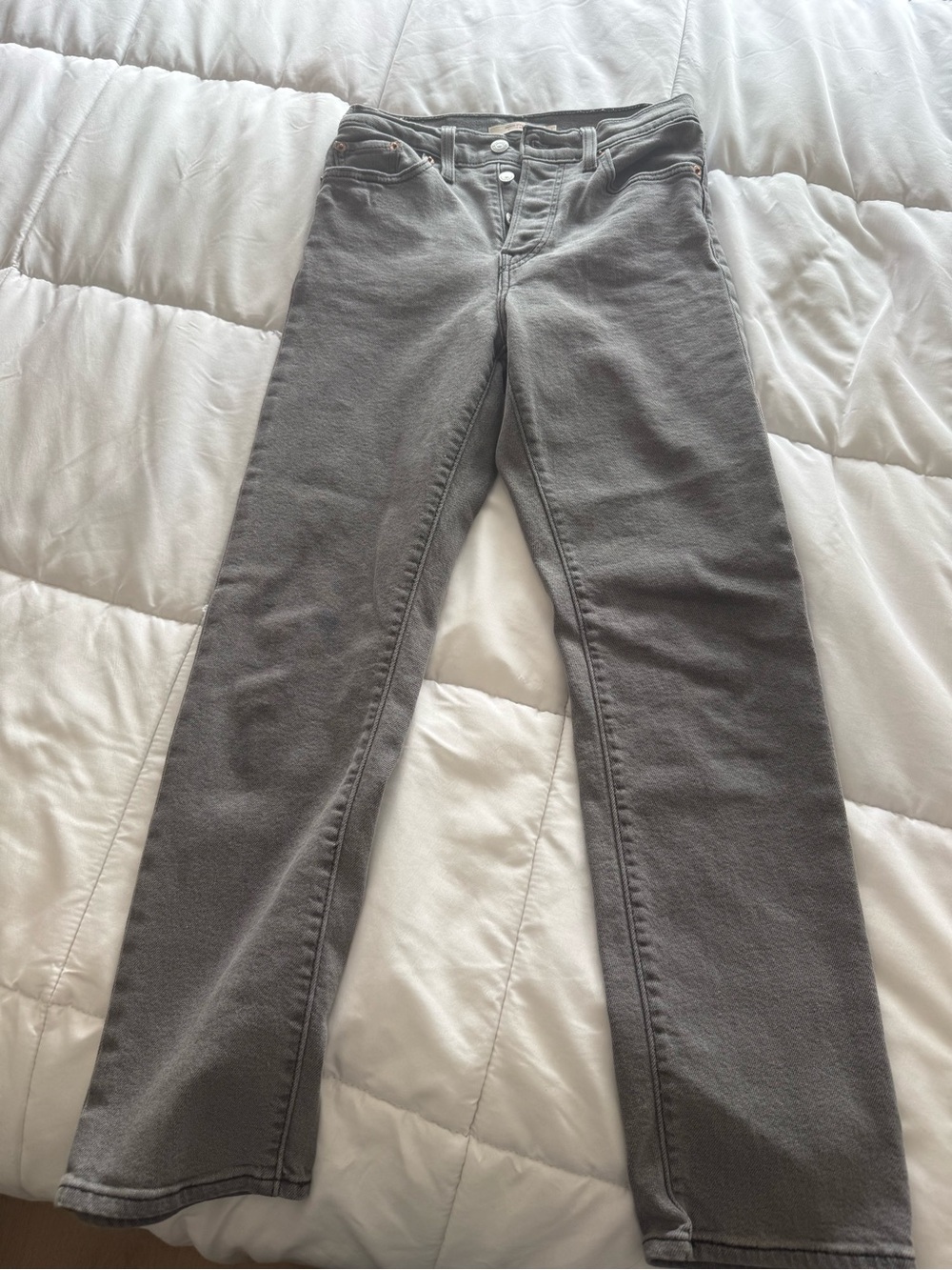 Levi's Women's Gray Straight-Leg Jeans - Classic Five-Pocket - Picture 2 of 3